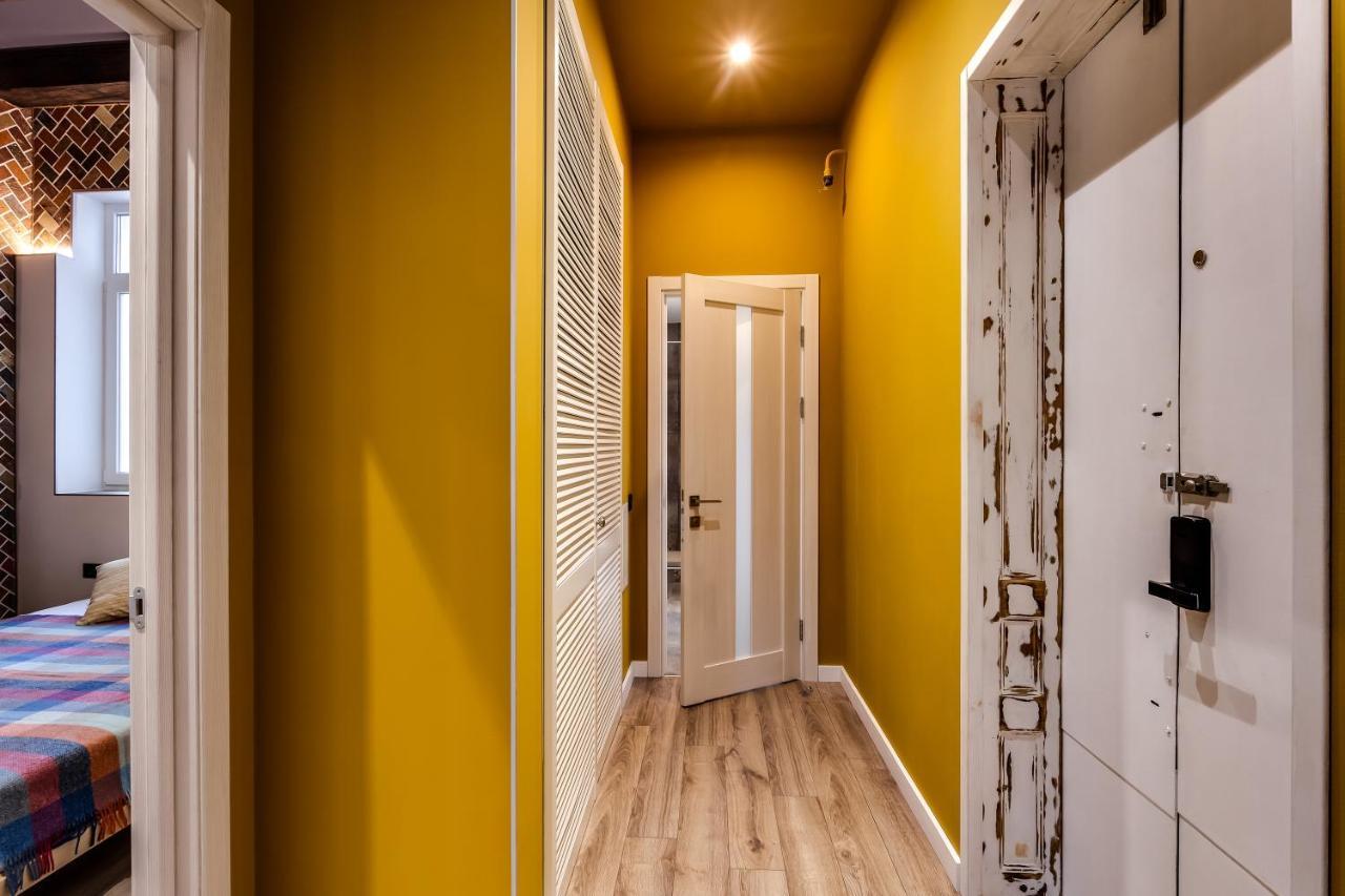 Leogrand Apartments On Kniazia Romana 6 Lviv Luaran gambar