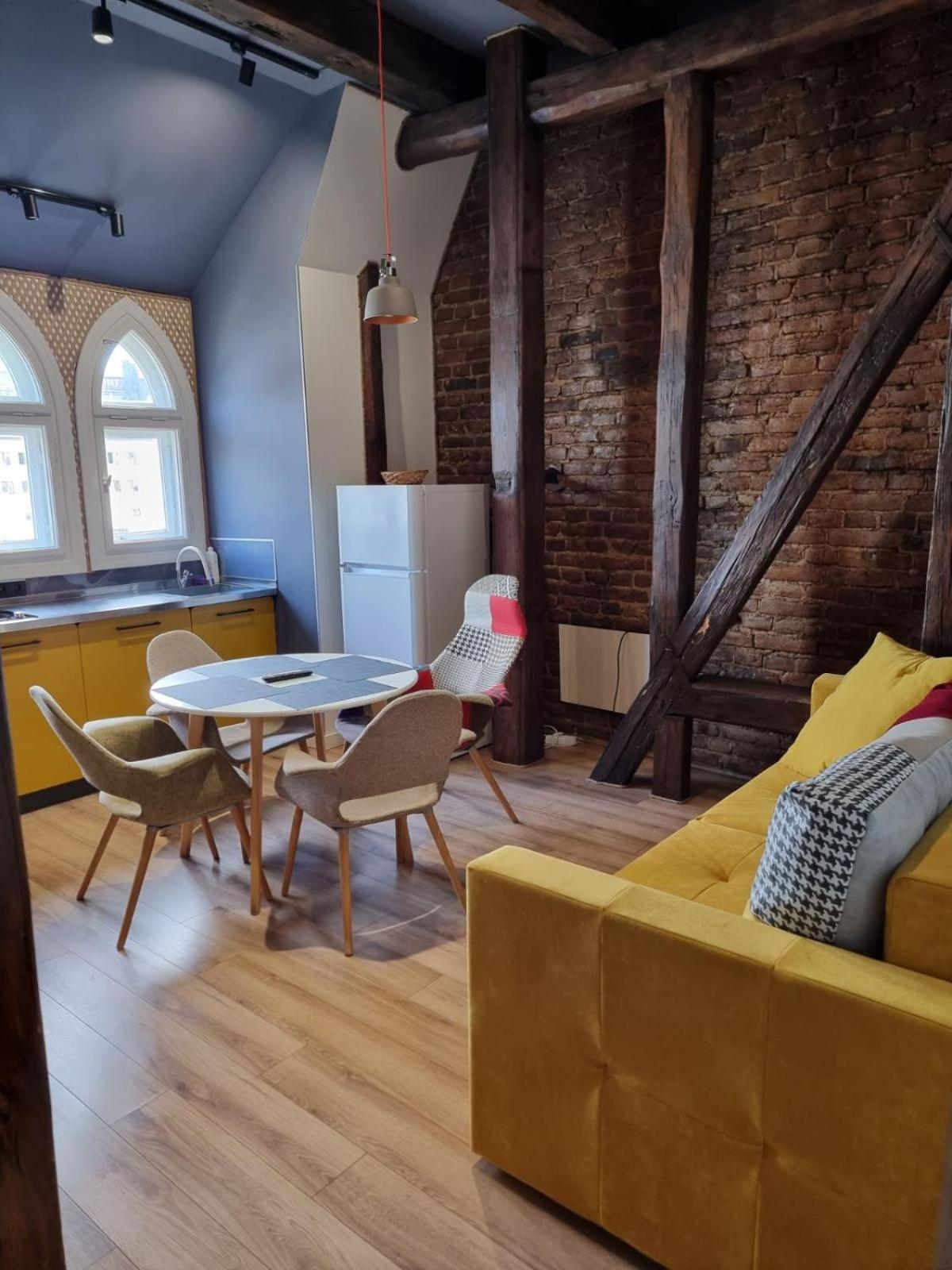 Leogrand Apartments On Kniazia Romana 6 Lviv Luaran gambar